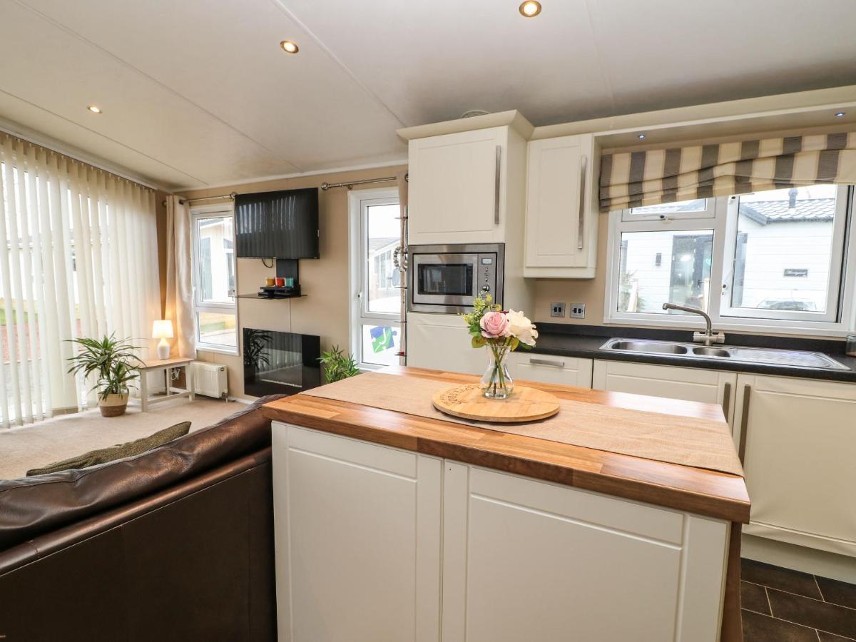 Holiday home Rosie's Zen Den